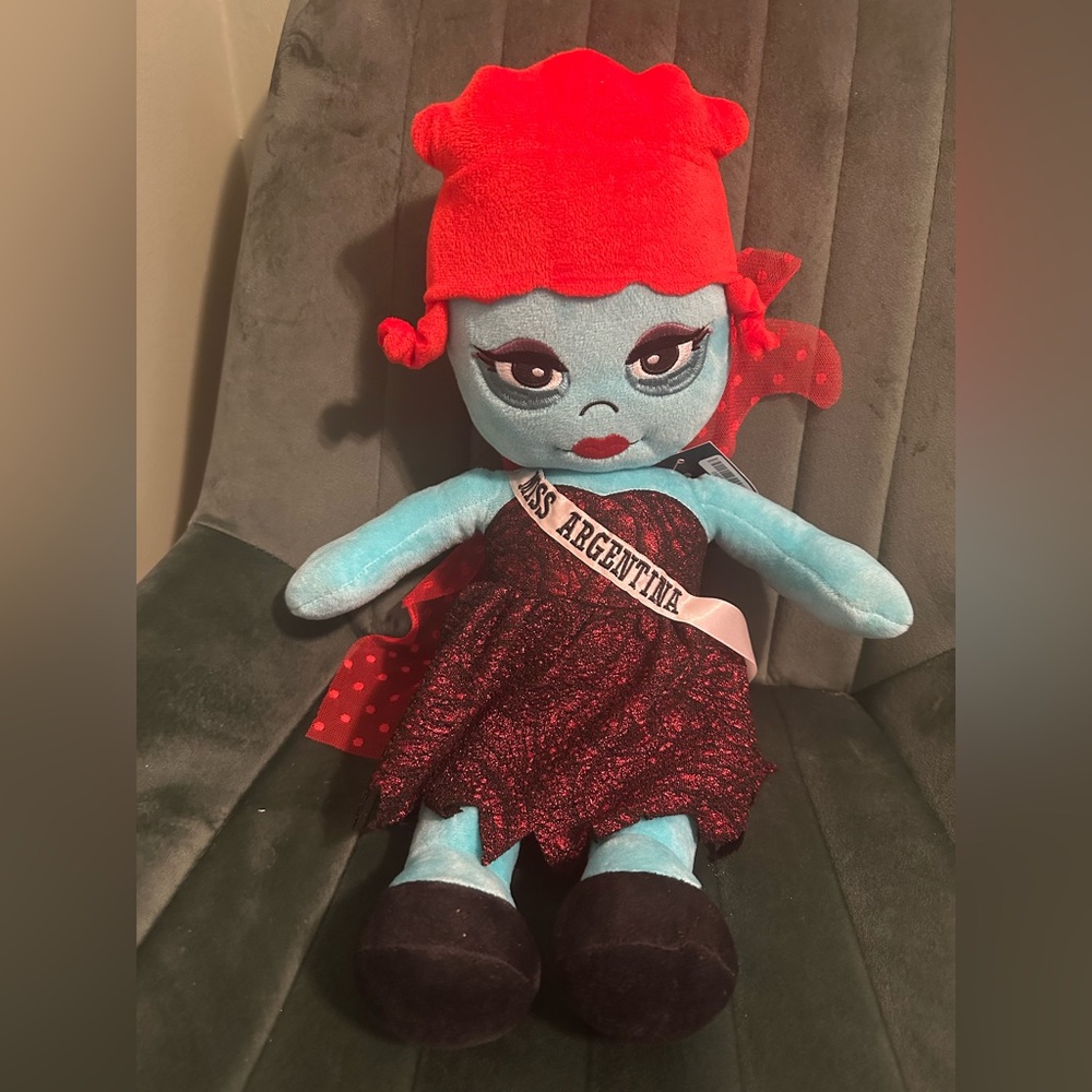 Beetle Juice Miss Argentina Stuffy toy